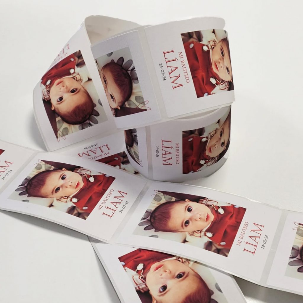 Personalizar Objetos a través de pegatinas.